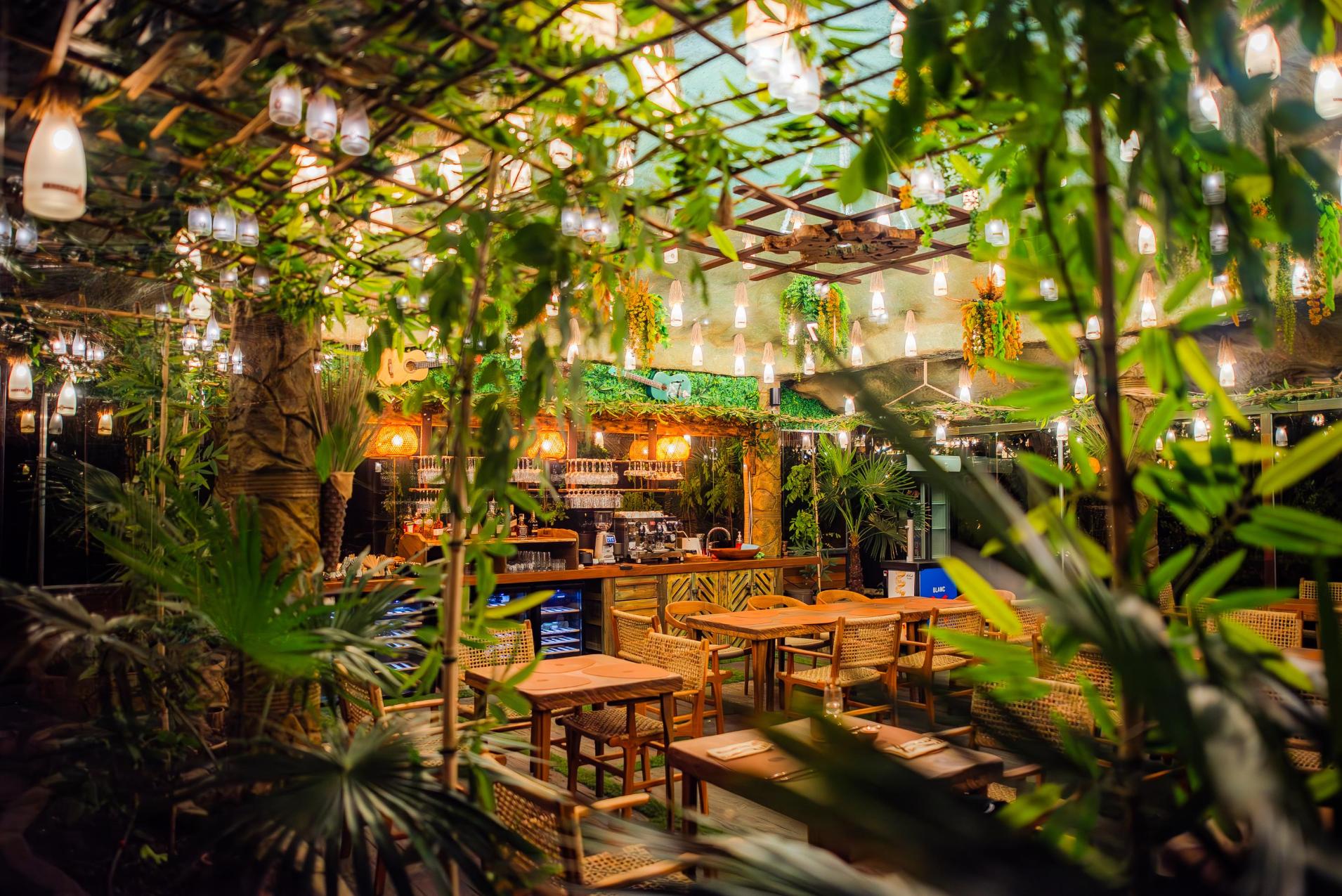 Dining Image